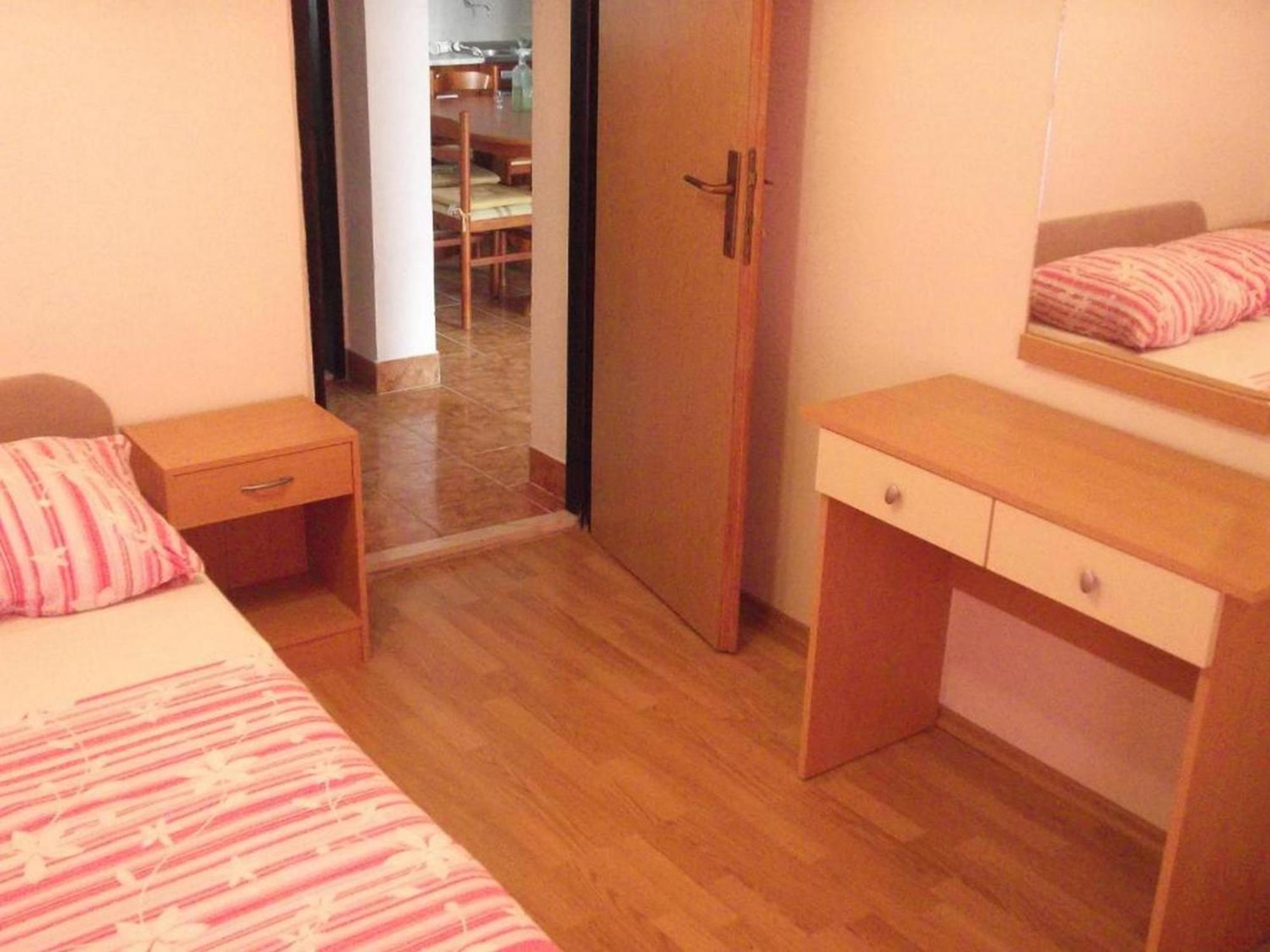 Apartments Miocic Ražanac الغرفة الصورة
