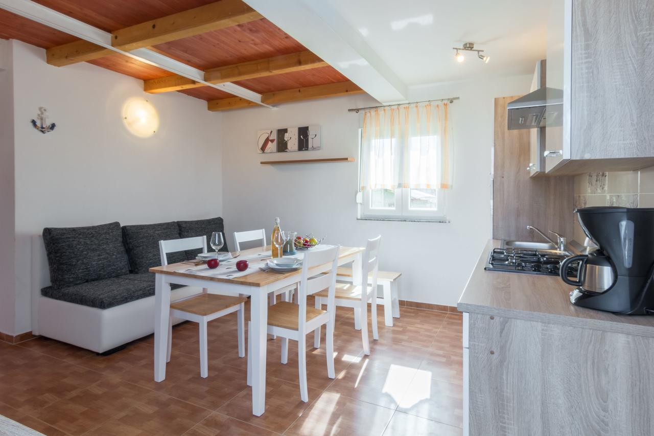 Apartments Miocic Ražanac المظهر الخارجي الصورة